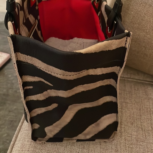 FURLA ANIMAL PRINT SMALL TOTE - Picture 5 of 10